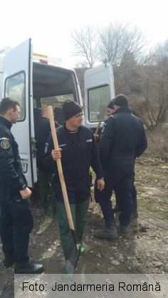 jandarmi inundatii 3_248870.jpg