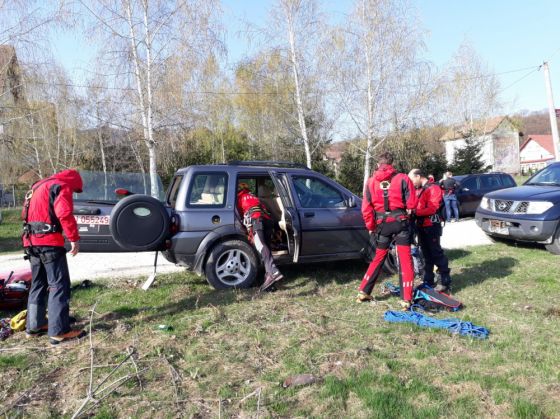 Update. BRAŞOV. Salvatorii montani, pregătiri pentru recuperarea trupurilor reperate în Munţii Făgăraş. Al treilea turist este în continuare dispărut (FOTO) 5 IMG-20180411-WA0004_250114.jpg