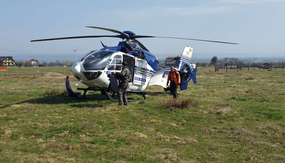 Update. BRAŞOV. Salvatorii montani, pregătiri pentru recuperarea trupurilor reperate în Munţii Făgăraş. Al treilea turist este în continuare dispărut (FOTO) 7 img-20180411-wa0010.jpg