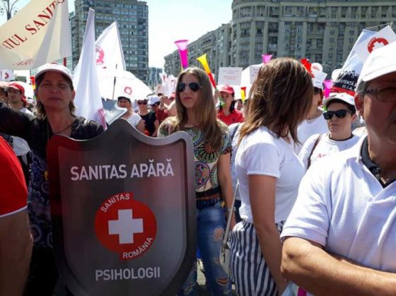sanitas protest4_250812.jpg