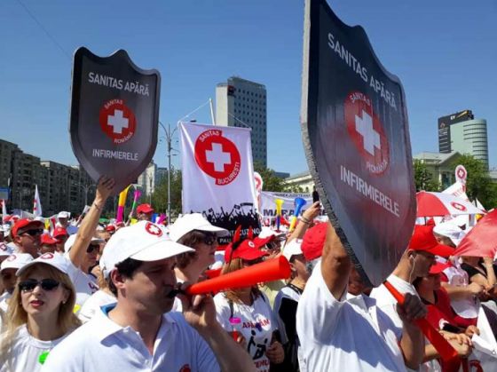 sanitas protest5_250807.jpg