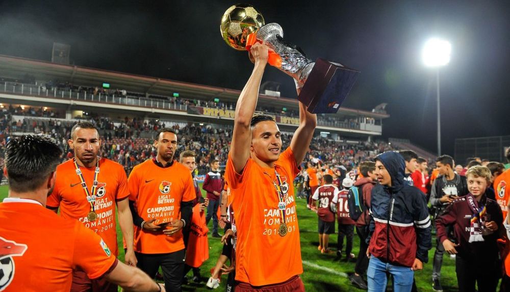 CFR Cluj, PRIMA PLECARE!!! Presiune asupra lui Dan Petrescu... 2 manea_4.jpg