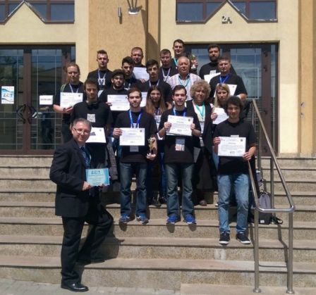 Studenții BRAȘOVENI sunt ași la mecatronică și la pilotat drone 3 studenti mecatronica1_251067.jpeg