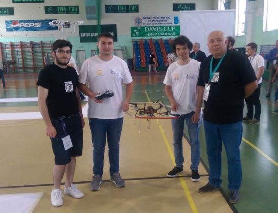 Studenții BRAȘOVENI sunt ași la mecatronică și la pilotat drone 2 studenti mecatronica2_251066.jpeg