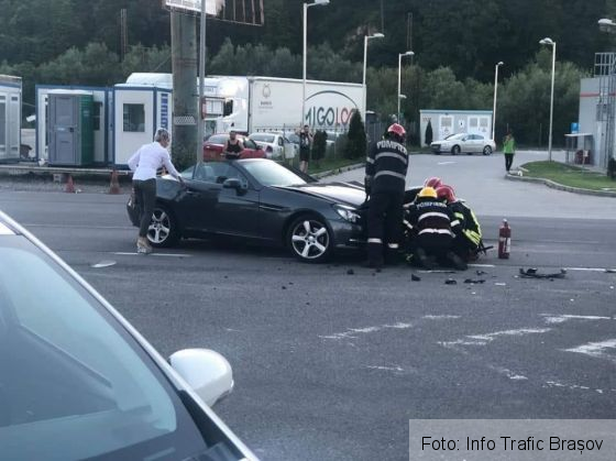 BRAȘOV. Accident cu victimă în zona Hotelului Ramada (FOTO) 2 accident ramada 5_253071.jpg