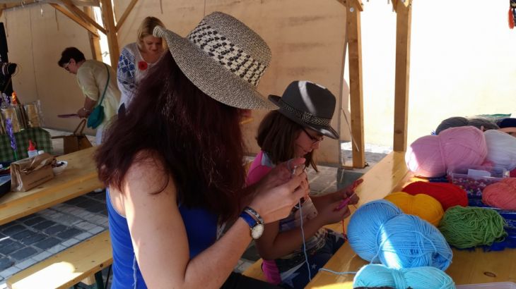 BRAȘOV. Distracția de pe „Tărâmul Minunilor” a fost mai scurtă, dar intensă 4 atelier-creatie1_252669.jpg