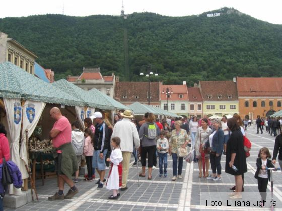 targ-mesteri-ii-Piata-Sfatului (8)_253295.JPG