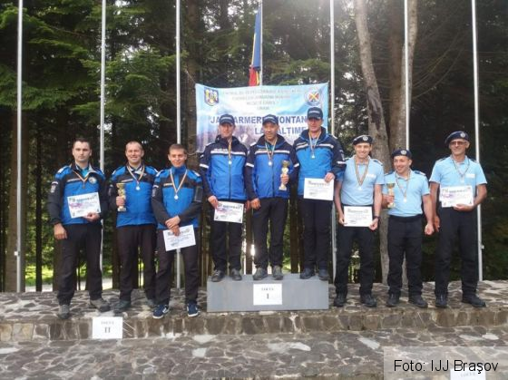 jandarmi 7_254135.jpg