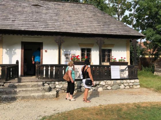 Expo-Regina-Maria-Bran (10)_255872.jpg