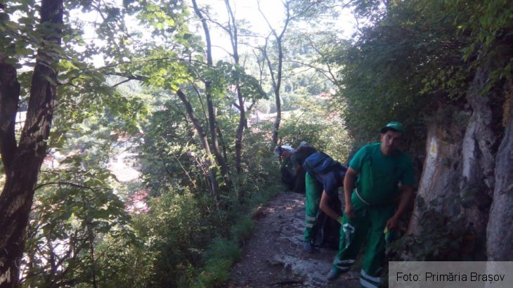 BRAȘOV. Curățenie Sub Tâmpa. S-au adunat zeci de saci cu gunoaie! GALERIE FOTO 5 PHOTO-2018-08-14-13-14-56_1_255509.jpg