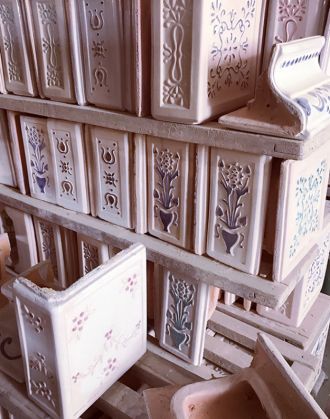 BRAŞOV. Expoziţie de cahle pictate transilvănene 3 Teracota-Medias_255134.jpg