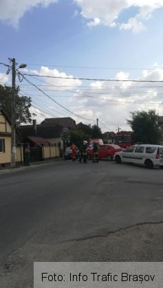 BRAȘOV. Accident în Sânpetru! Șoferul, băut, a fost prins de polițiști la o stradă distanță de locul accidentului. La Vad, o persoană a rămas prinsă sub un tractor 3 accident sanpetru 2_256628.jpg