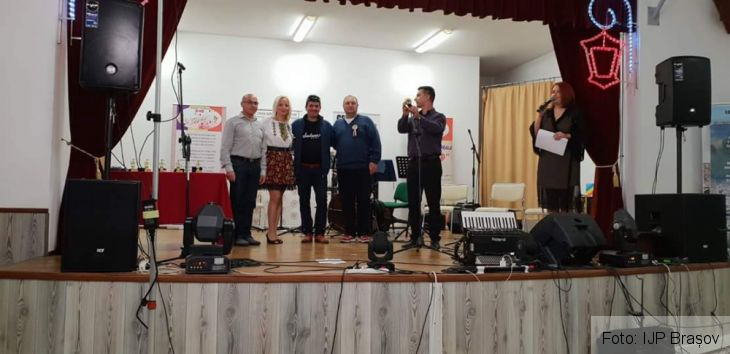 Polițist brașovean, cel mai bun solist folk în Ministerul de Interne 2 IMG-20181011-WA0003_258080.jpg