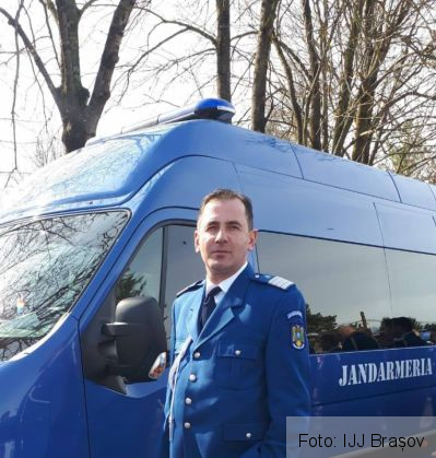 jandarm tenisman 3_258042.jpg