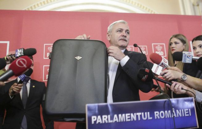 Dragnea-valize3_259257.jpg