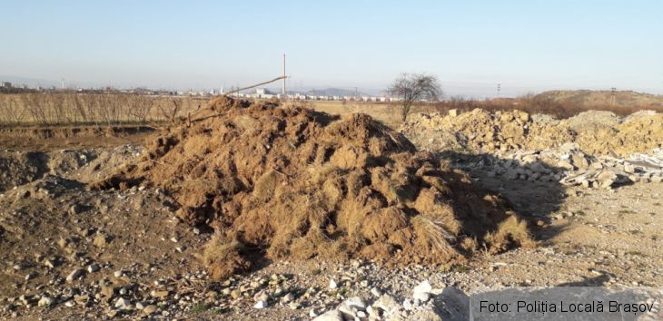 BRAȘOV. Șofer amendat pentru deșeurile aruncate din autoutilitară 3 IMG-20181108-WA0005_259443.jpg