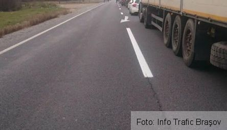 Update. BRAȘOV. Accident grav pe DN 1! Traficul este întrerupt. IJP: Evenimentul rutier a fost produs de un șofer japonez (FOTO) 2 accidentpedn1_3.jpg