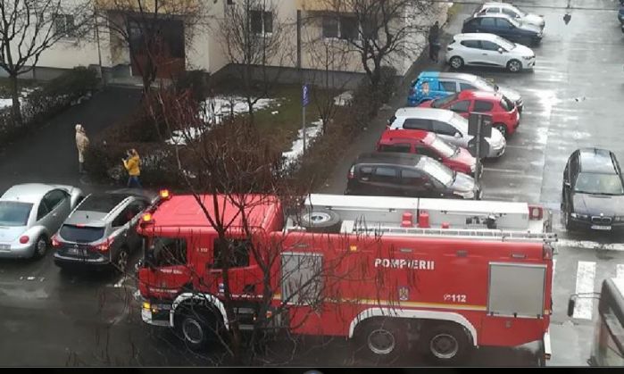 BRAȘOV. Găsit mort în casă (FOTO) 2 interv-pompieri1_262997.jpg