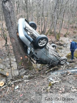 BRAȘOV. Patru victime, după răsturnarea unui autoturism pe DN 13 3 IMG-20190316-WA0016_264548.jpg