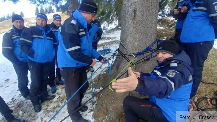 BRAȘOV. Competiție de schi între salvamontiști, la Predeal 5 jandarmi montani 2_264045.jpg