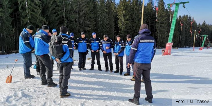 BRAȘOV. Competiție de schi între salvamontiști, la Predeal 6 jandarmi montani 6_264049.jpg