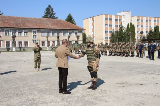 BRAȘOV. Detașamentul de Apărare Antiaeriană „Liliecii Negri” s-a întors acasă! GALERIE FOTO 2 militari_265434.jpg