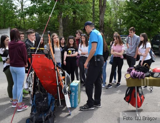 liceeni ijj brasov 2_267401.jpg