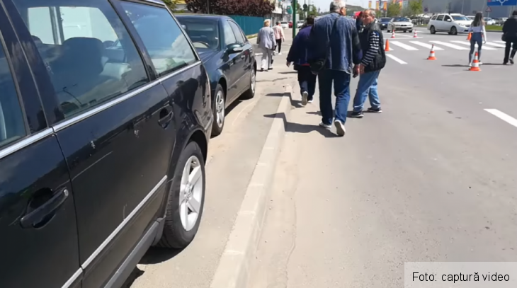 masini trotuar 2_267180.png