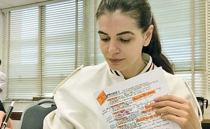 Monica Gabor este „profă” de engleză 2 monica gabor 2_267650.jpg