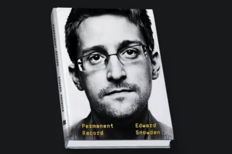 edwardsnowden4.jpg