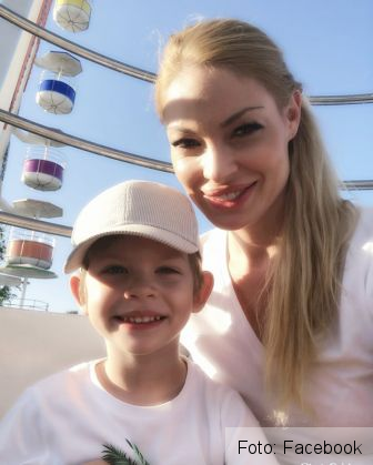 Valentina Pelinel și-a dus fiul pe litoralul românesc (FOTO) 2 lifestyle_271387.jpg