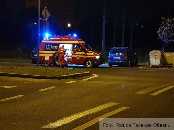 BRAȘOV. Echipaj SMURD solicitat lângă Sala Sporturilor (FOTO) 2 20190916_203210_272514.jpg