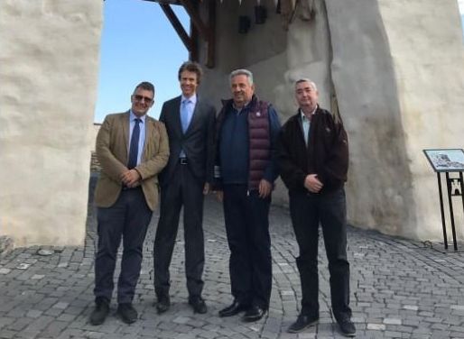 BRAȘOV. Cetatea Feldioara, vizitată de ambasadorul Austriei și de consulul Germaniei 2 consul.jpg