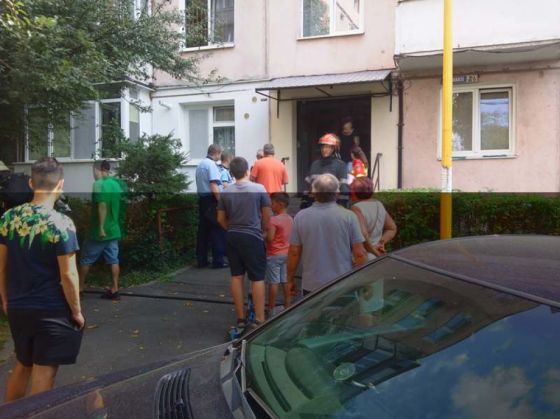 incendiu-bloc2_272073.jpg