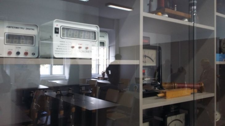 laborator-fizica-Saguna (14)_273140.jpg