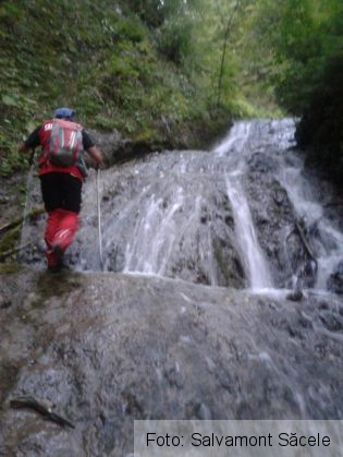 BRAȘOV. Salvamont Săcele, cinci intervenții într-o săptămână (Galerie FOTO) 2 salvamont sacele_272565.jpg