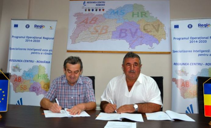 BRAȘOV. S-au alocat fonduri pentru o nouă creșă. Unde va fi situată 3 semnare-contract-Cretu-Rusu2_271852.jpg