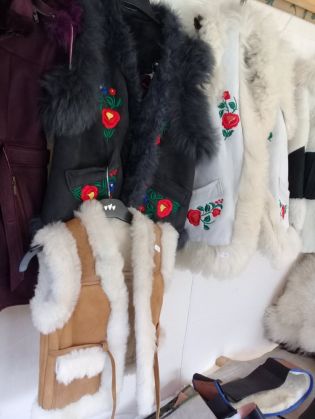 BRAȘOV. Artizani din toată țara vă mai așteaptă pe Aleea Parcului Titulescu 3 targ-artizani5_272774.jpg