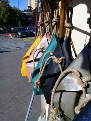 BRAȘOV. Artizani din toată țara vă mai așteaptă pe Aleea Parcului Titulescu 10 targ-artizani6_272781.jpg