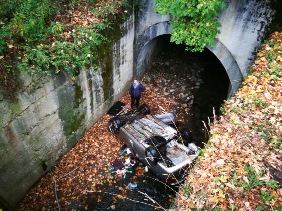 BRAŞOV. Autoturism răsturnat în şanţ, pe DN 1, la Predeal! (Update FOTO) 2 IMG-20191006-WA0016_273565.jpg