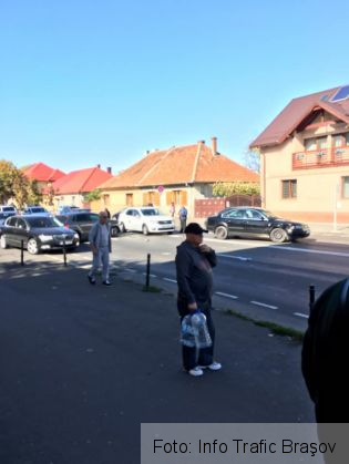 BRAŞOV. Accident pe strada Independenţei! (FOTO) 2 accident independentei 2_273952.jpg