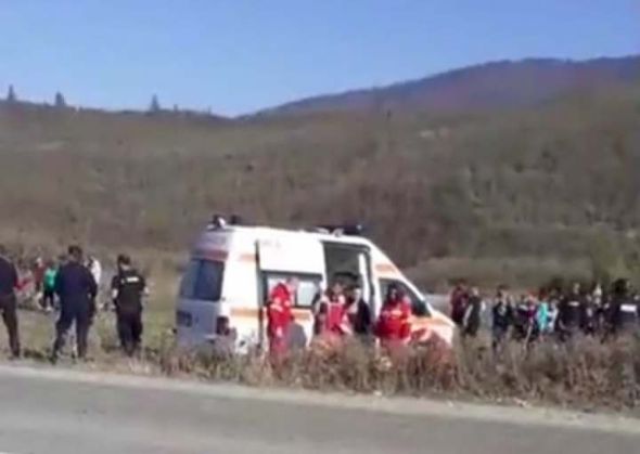 BRAȘOV. „Omorâți-l!”. Șoferul care a lovit mortal un copil, păzit de mascați (FOTO-VIDEO) 2 jand3_274401.jpg