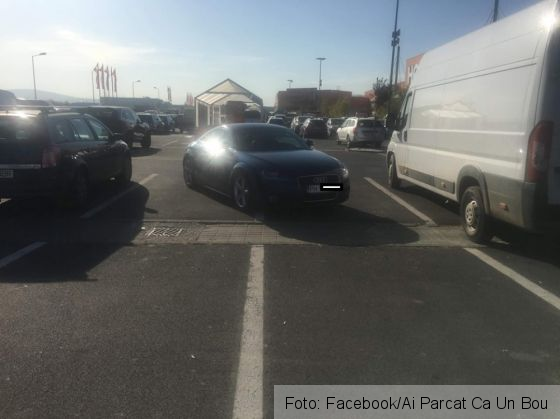 BRAȘOV. Au devenit „vedete” pe Facebook, pentru cum au parcat (Galerie FOTO) 2 parcare 2_274413.jpg