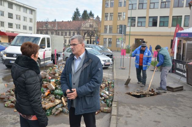 gunoaie-canal-Timis (3)_275462.jpeg