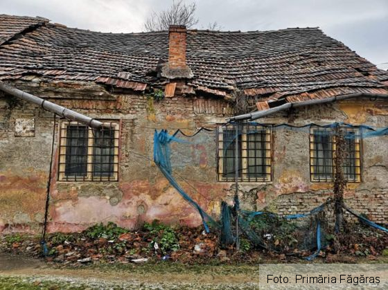 BRAȘOV. Impozit de până la 500% și pentru făgărășenii care și-au lăsat casele în paragină 2 FB_IMG_1576876823217_276370.jpg