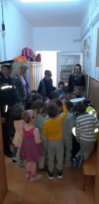 politisti-copii (2)_276228.jpeg