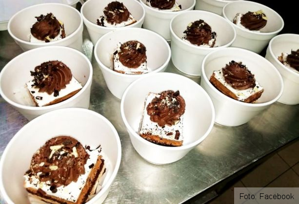 mancare restaurant 3_279385.jpg