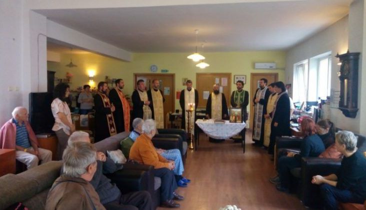 BRAȘOV. Masluri de obște în bisericile ortodoxe 2 maslu1.jpg