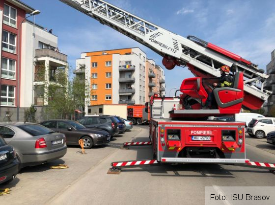 BRAȘOV. Incendiu în Avantgarden (Galerie FOTO) 3 IMG-20200425-WA0006_280087.jpg