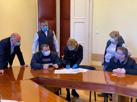 COVID-19 BRAȘOV. Pacienții în stare gravă vor fi tratați (și) într-un spital modular 2 intalnire-spital1_279564.jpg